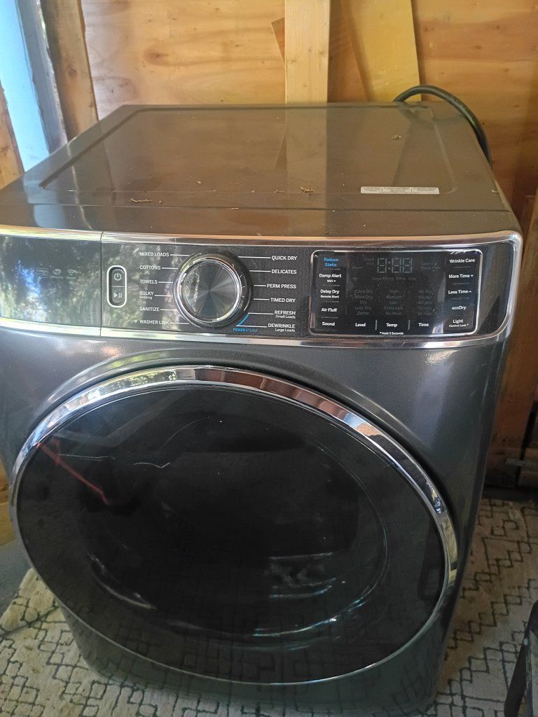 GE Front Load Electric Clothes Dryer in Dark Gray