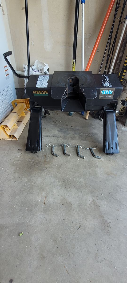 Fifth Wheel Hitch- Reese
