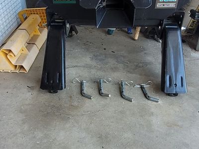 Fifth Wheel Hitch- Reese
