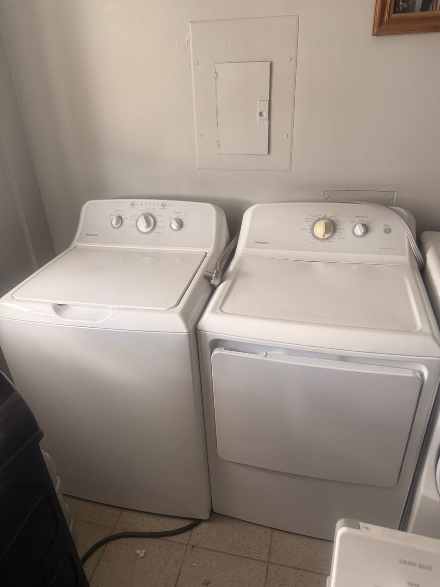 Hotpoint Washer & Dryer Set - White Top Load Washer & Electric Dryer
