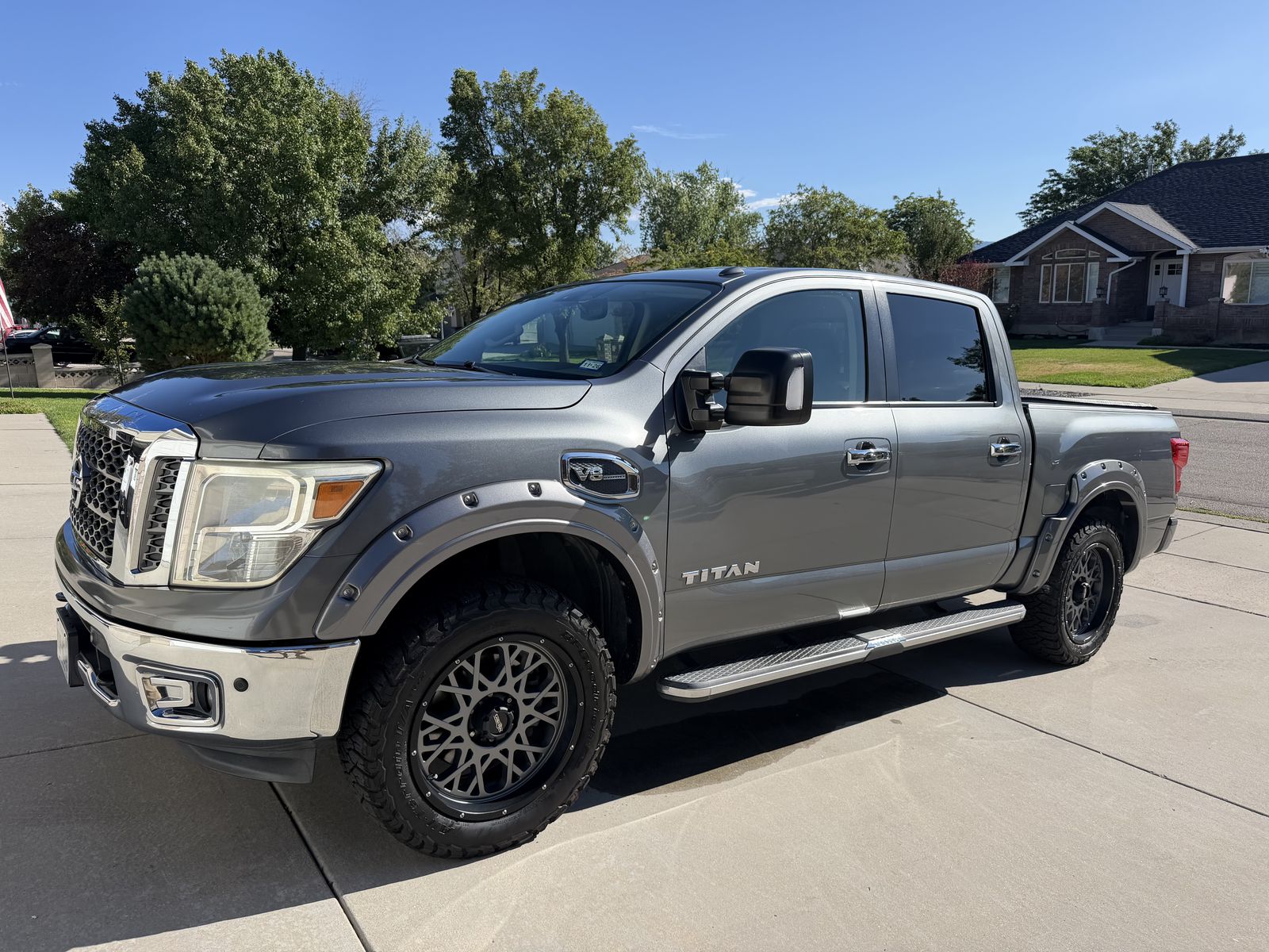 2017 Nissan Titan 