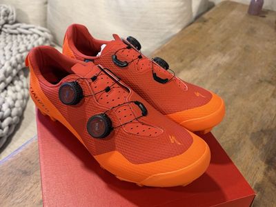 Specialized Recon 3.0 Size 43