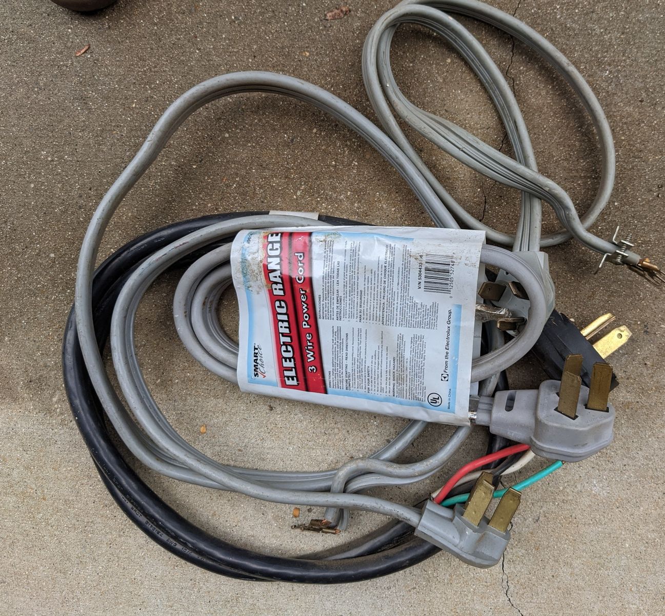 Dryer and range power cords