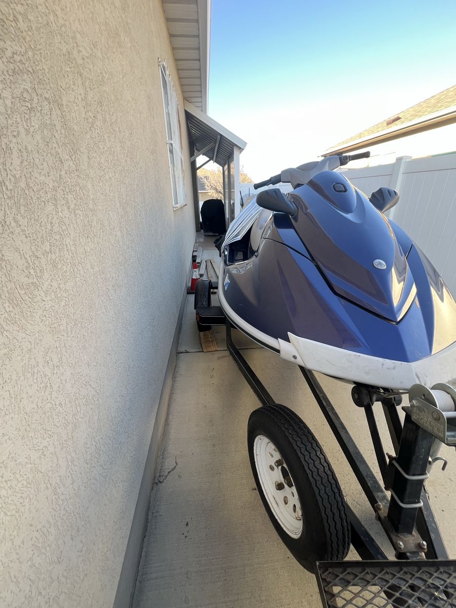 2013 Yamaha VX Cruiser WaveRunner + Trailer