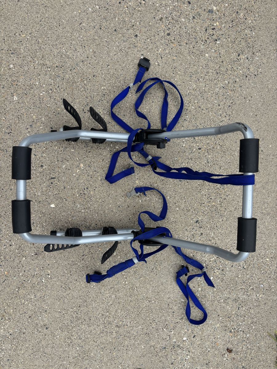 Thule Bike Rack Trunk / Hatchback 2-Bike