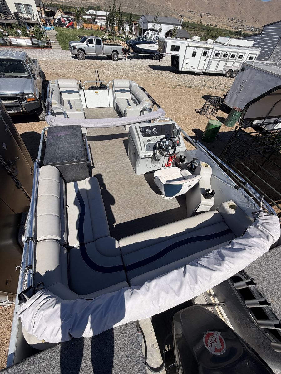 Main image 6