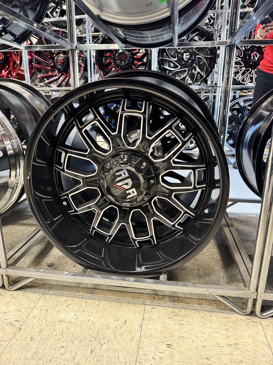RDR RD33 20x10 Black Machined -18 Offset. Brand new set of 4 wheels.