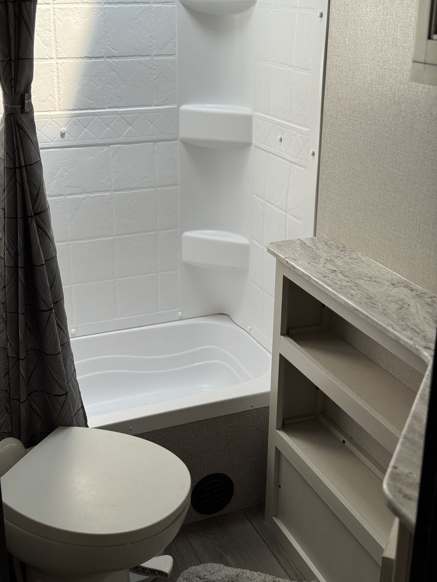 Main image 11
