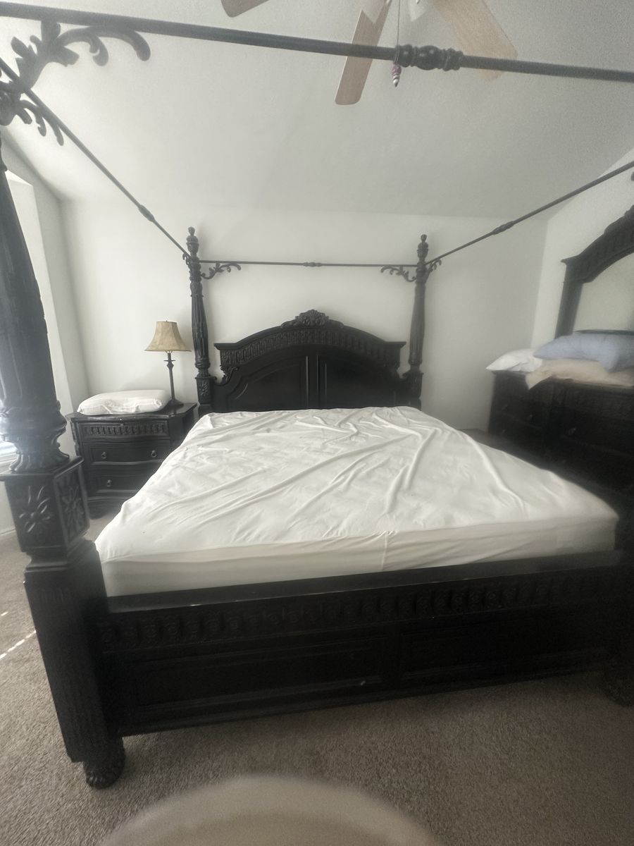King Bedroom Set