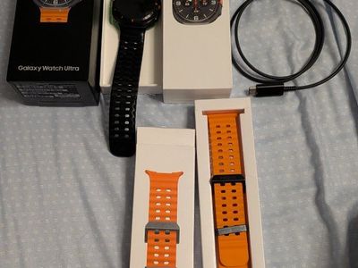 Samsung Galaxy Watch Ultra (Titanium Gray, 47mm) – Box & Extra Band Included