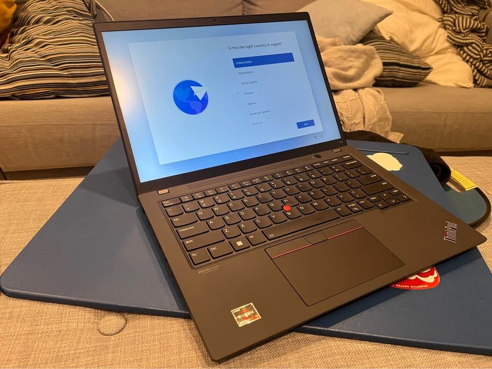 Lenovo ThinkPad T14 Gen 3 Ryzen 7 Pro Laptop 1TB/32GB RAM