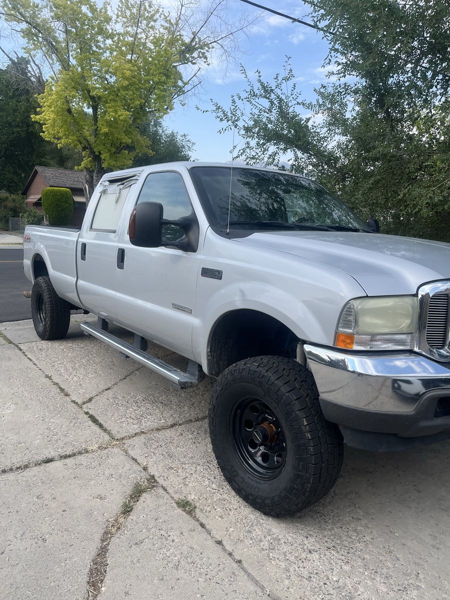 2004 FORD F350 SUPER DUTY Lariat