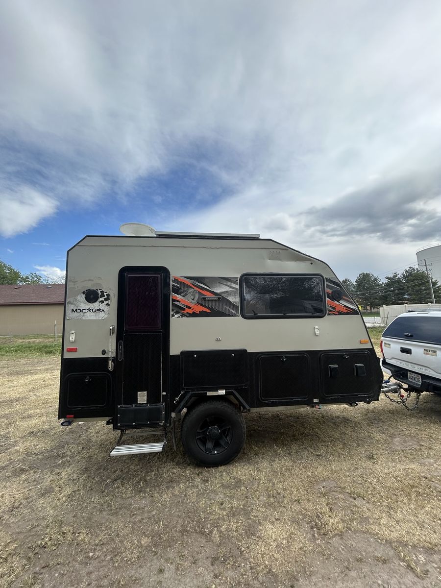 2024 MDC XT12HR trailer