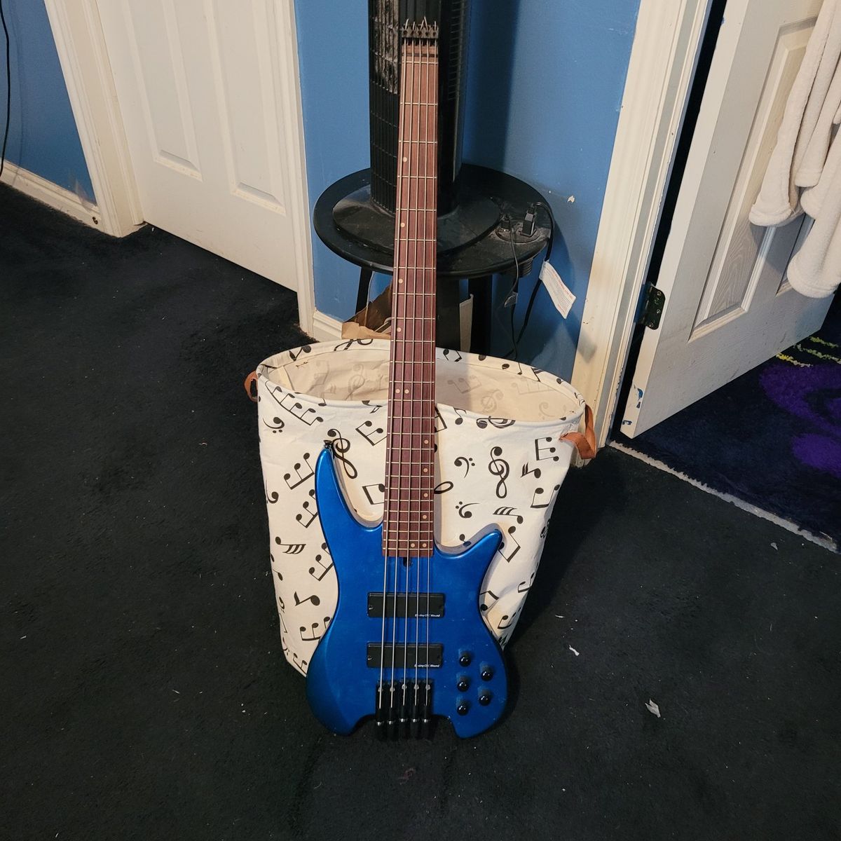 5 strings bass. IYV
