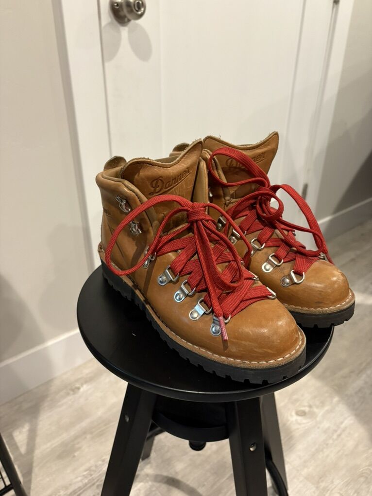 Womens Danner Boots 7.5 M