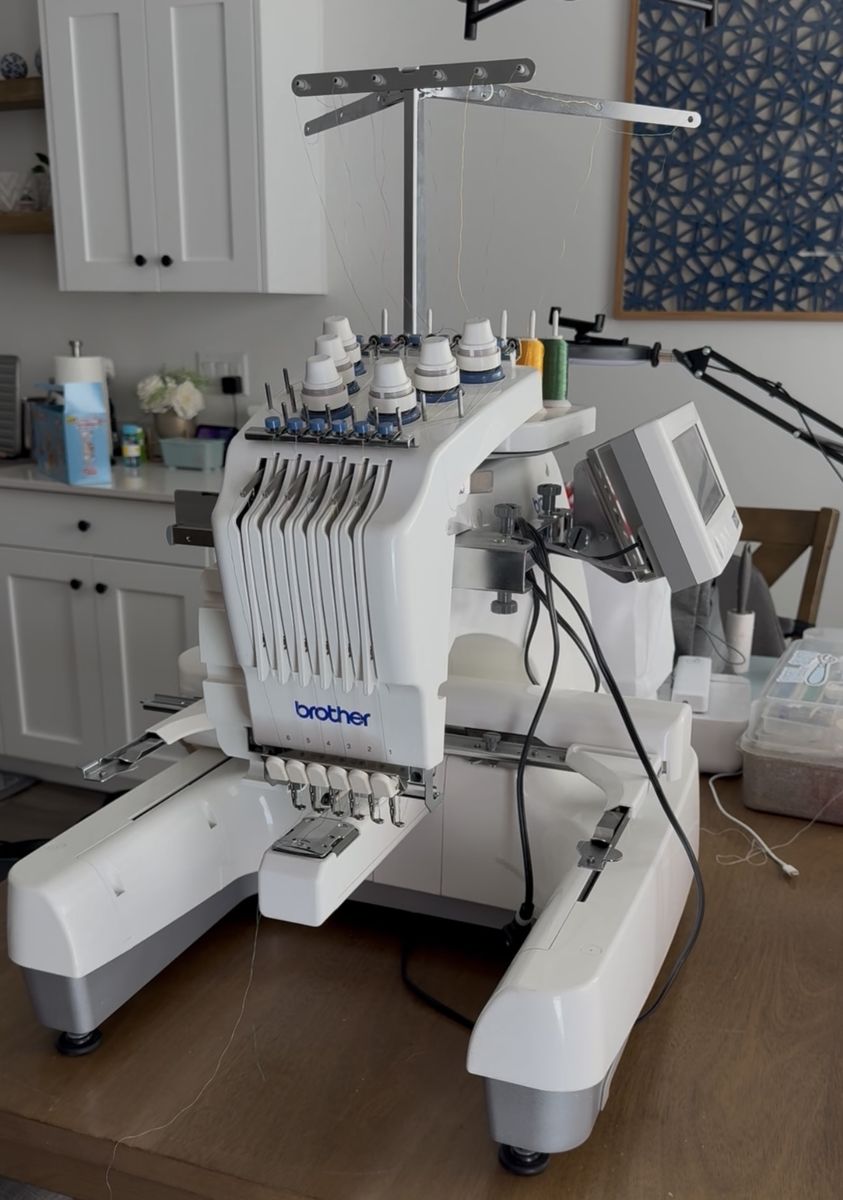 Brother PR-600 6-Needle Professional Embroidery Machine w/ Durkee EZ Frames