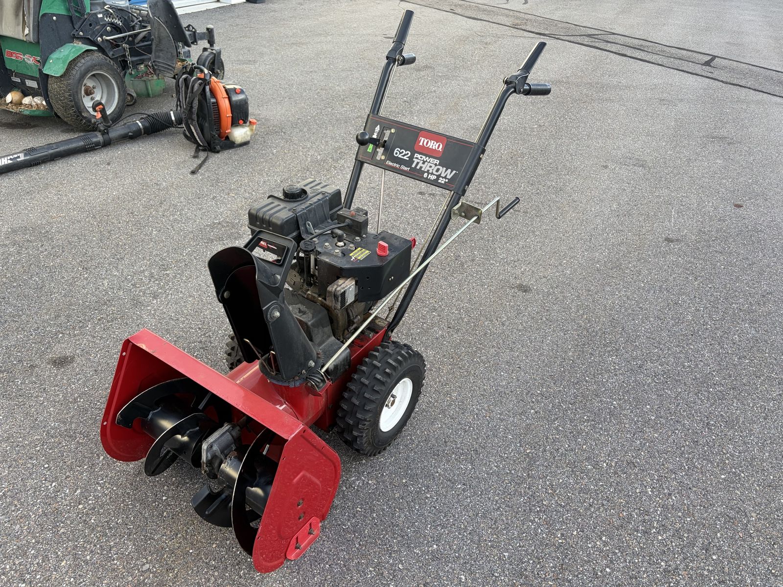 Toro 622 Power Throw 6 HP 22" Gas Snow Blower - Electric Start