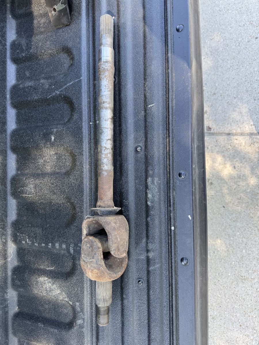 Jeep wrangler JK front axle shaft