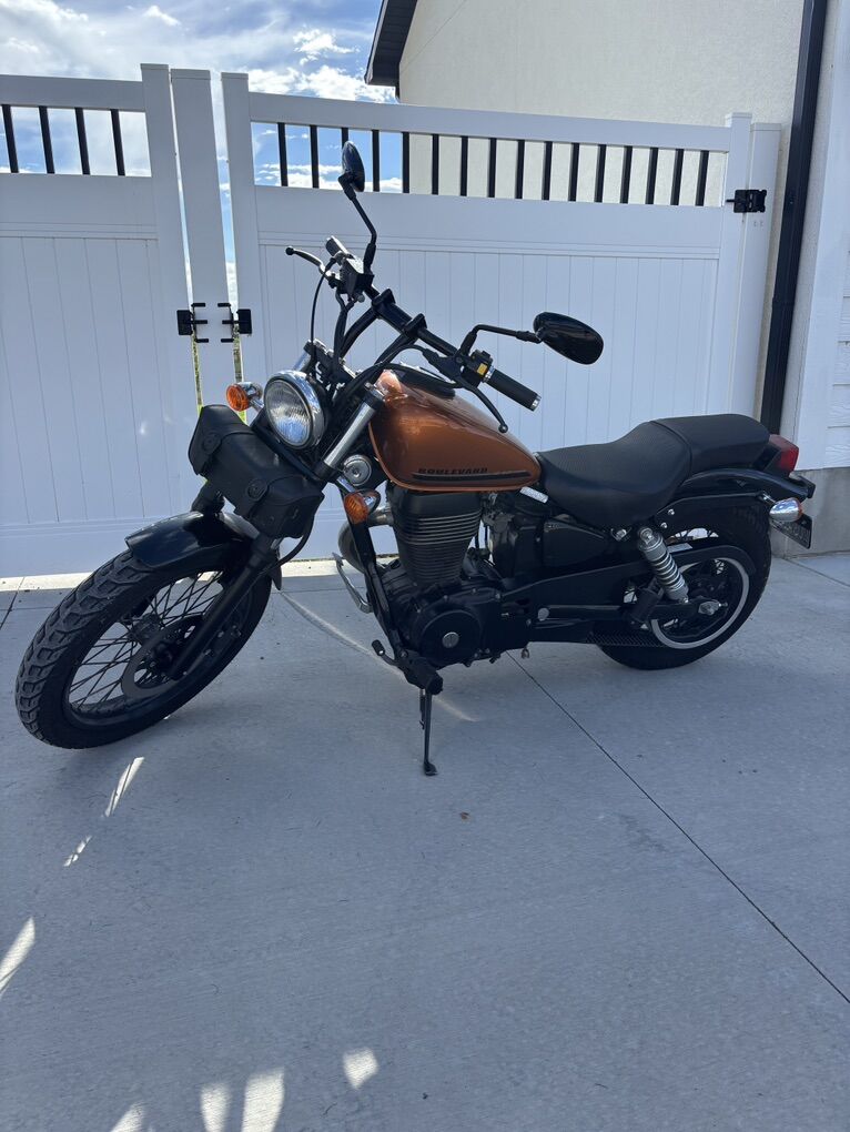 2017 Suzuki Boulevard S40