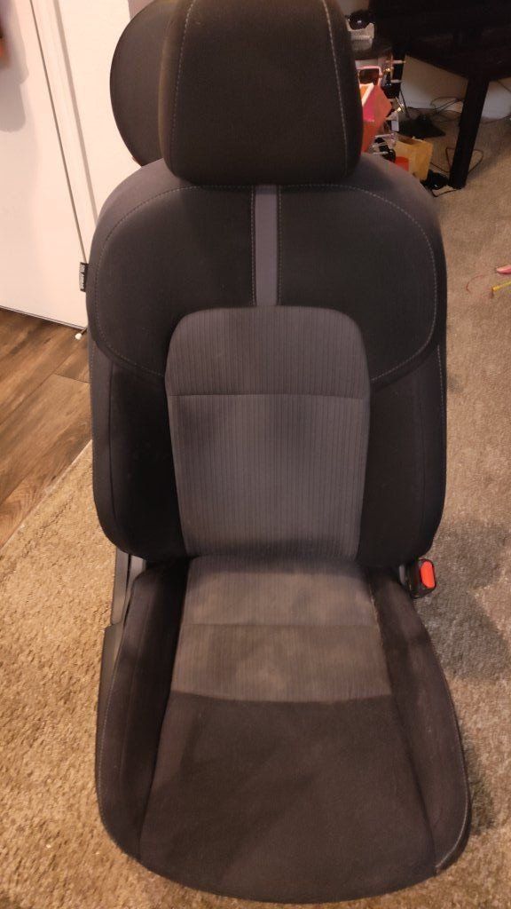 2024 Nissan Sentra RH front Seat