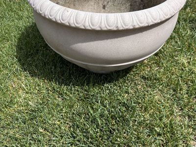 Nice Planter Pot 16x10