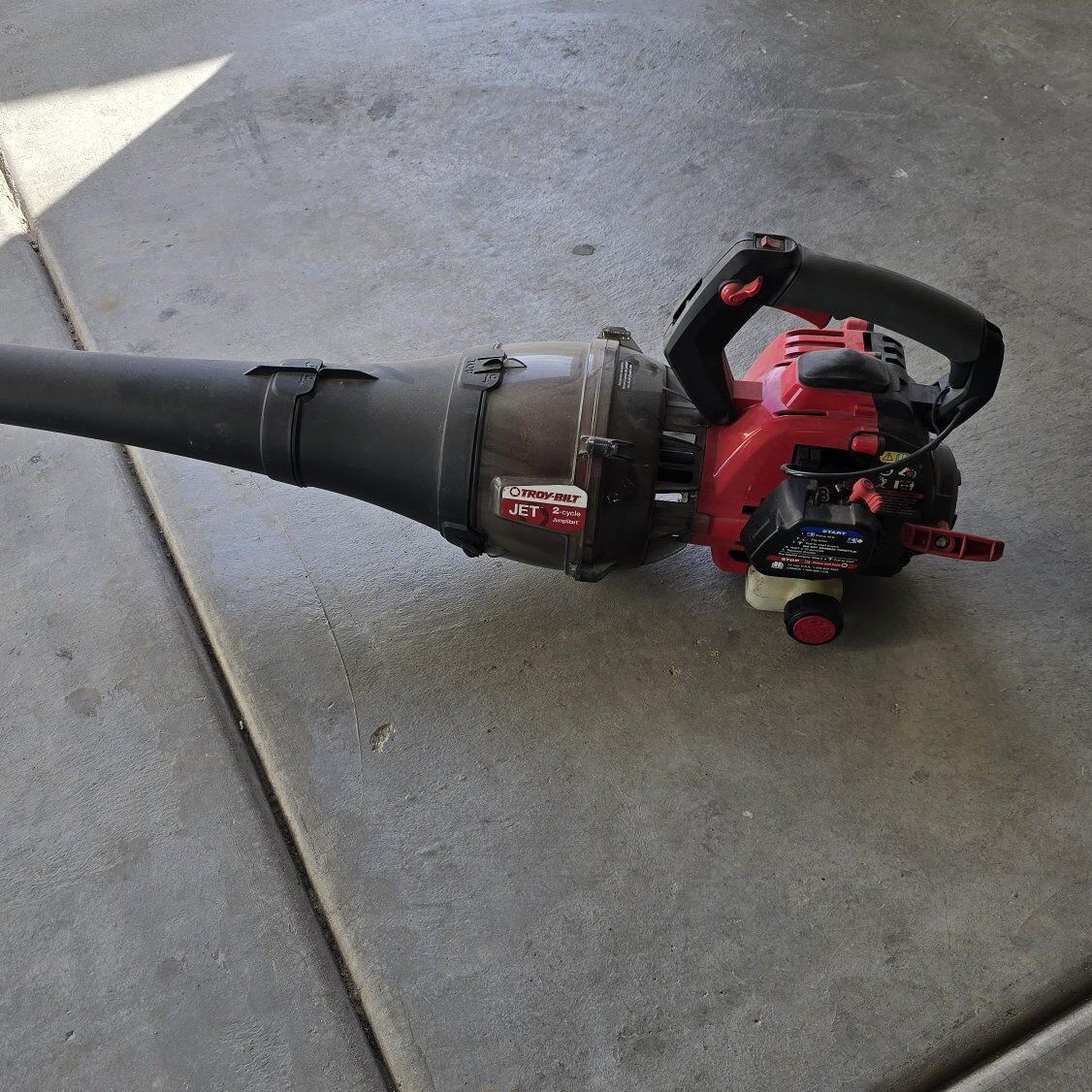 Troy-Bilt Blower