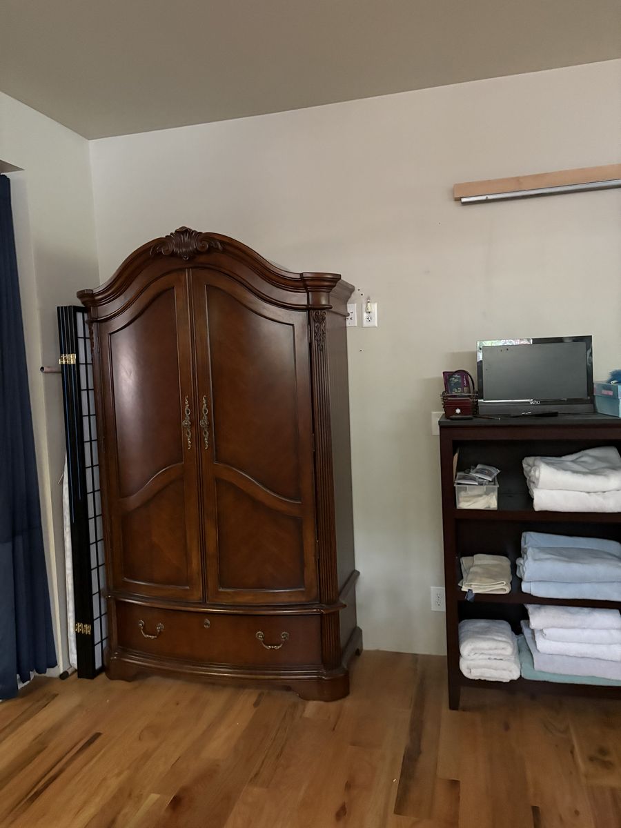 Main image 13