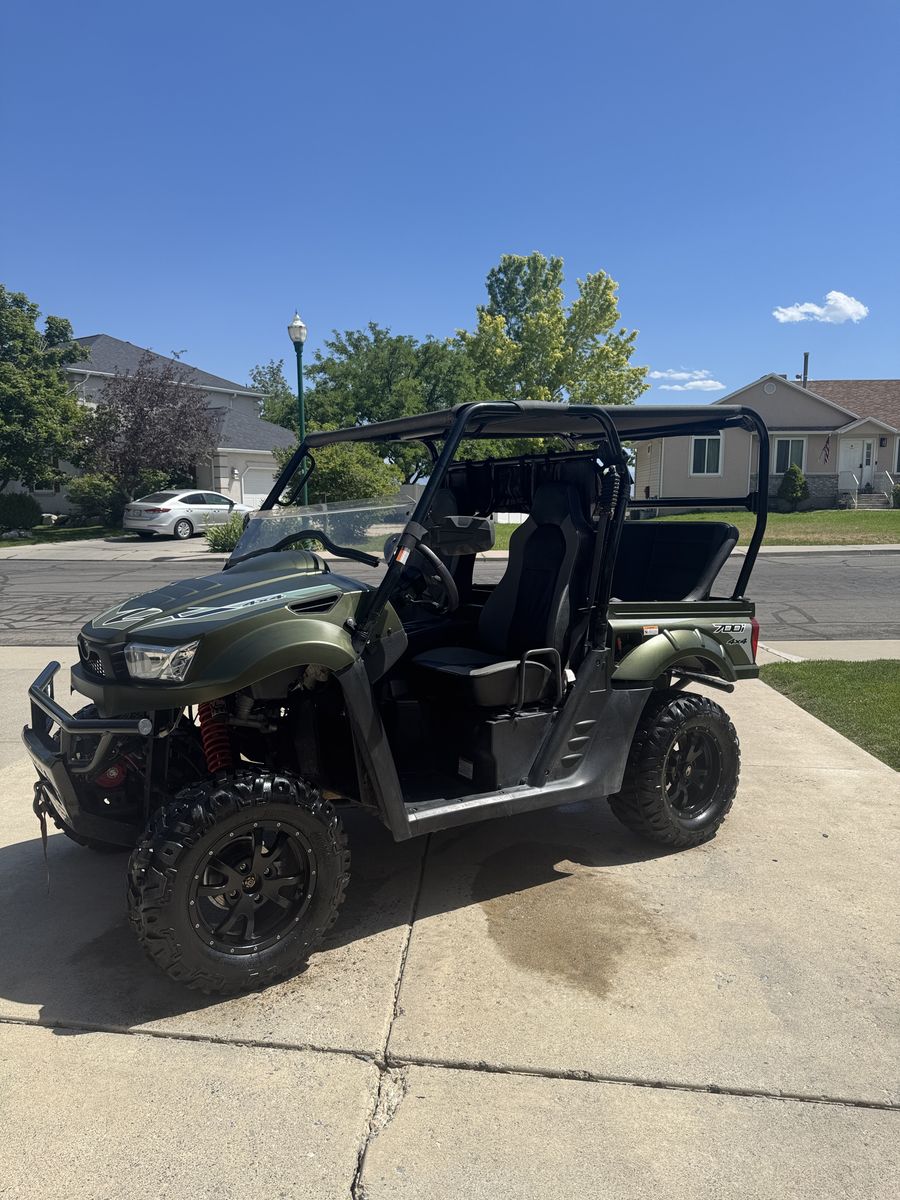 2019 KYMCO UXV 700i 4x4 Side-by-Side – Only 1,479 Miles