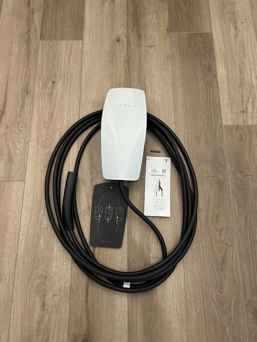 Tesla Gen 3 Wall Connector EV Charger 48A Home Charging Station