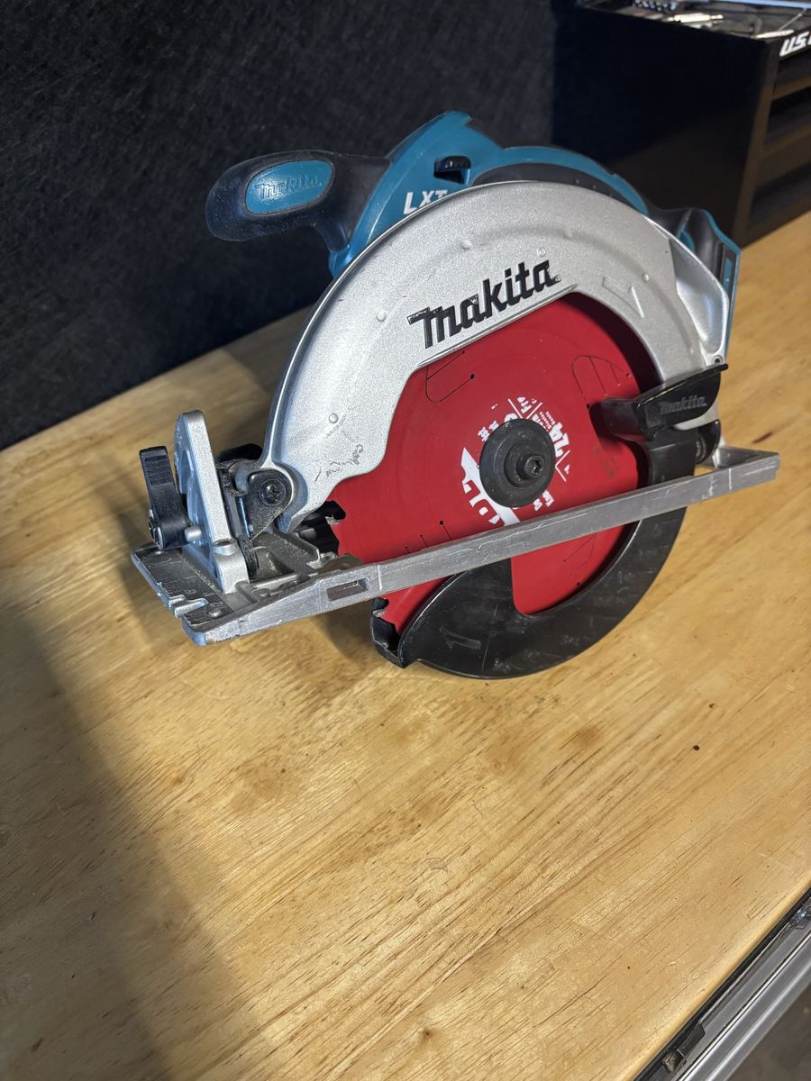 Makita 18v saw