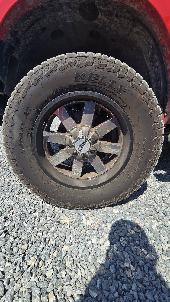 8x6.5 Moto Metal wheels
