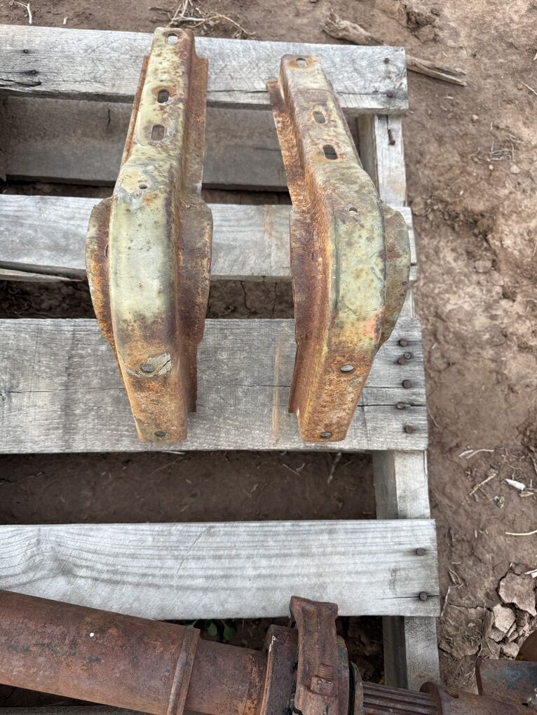 Main image 7
