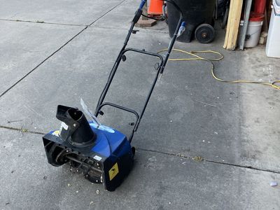 Snowjoe Snow Blower
