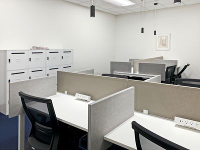 HQ powered by Regus--Collaborate and Concentrate: Your Ideal Desk Awaits!