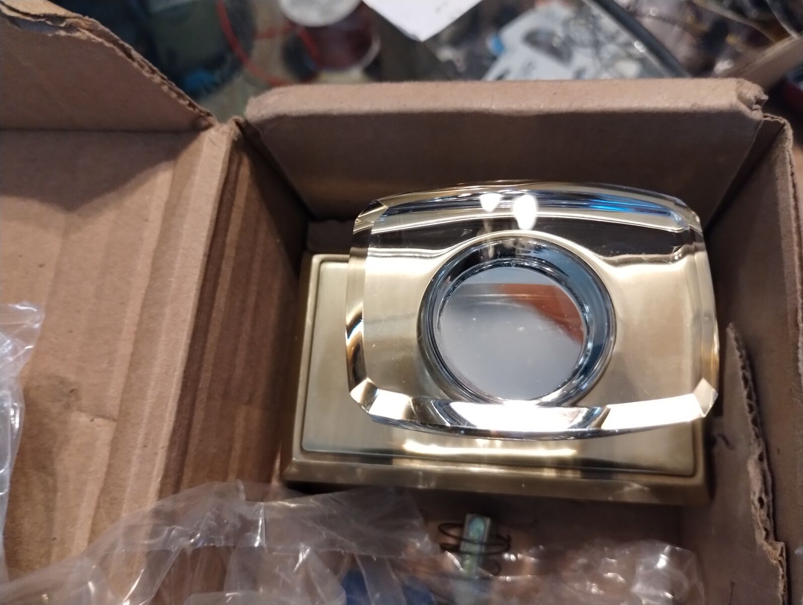 PASSAGE DOOR HANDLES CRYSTAL DOOR COLLECTION MODERN DISC GLASS RECTANGULAR ROSE IN POLISH BRASS RT 188$