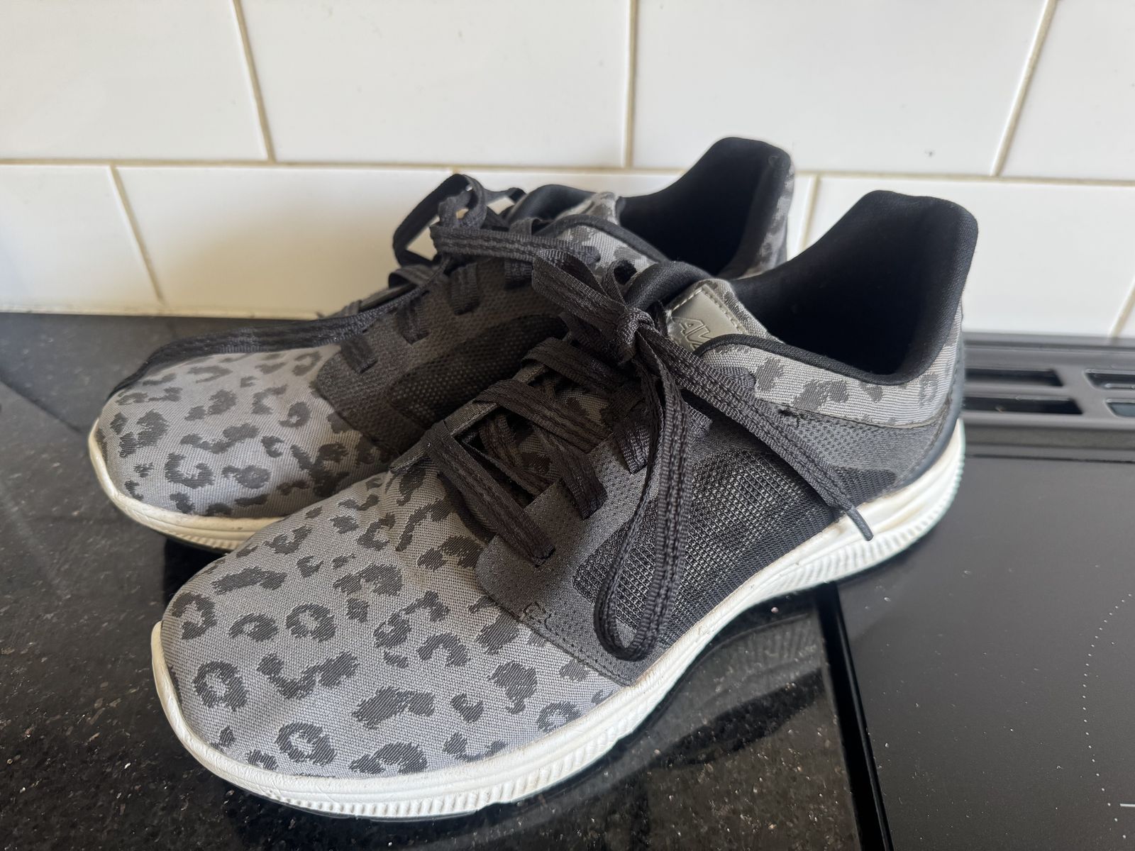Avia Tennis Shoes