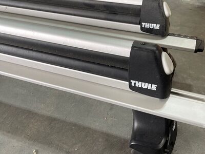 Thule SnowPack 6 Ski/Snowboard Roof Rack