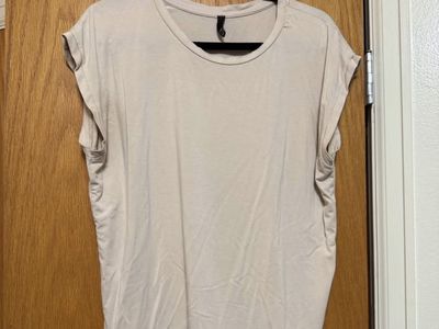Beige/blush shirt from italian boutique!