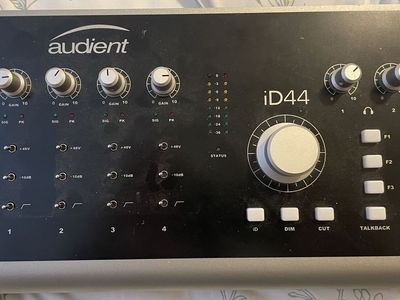 Audient iD44