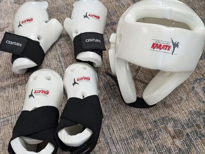 Century Sparring Gear Martial Arts - Full Child/Youth Set