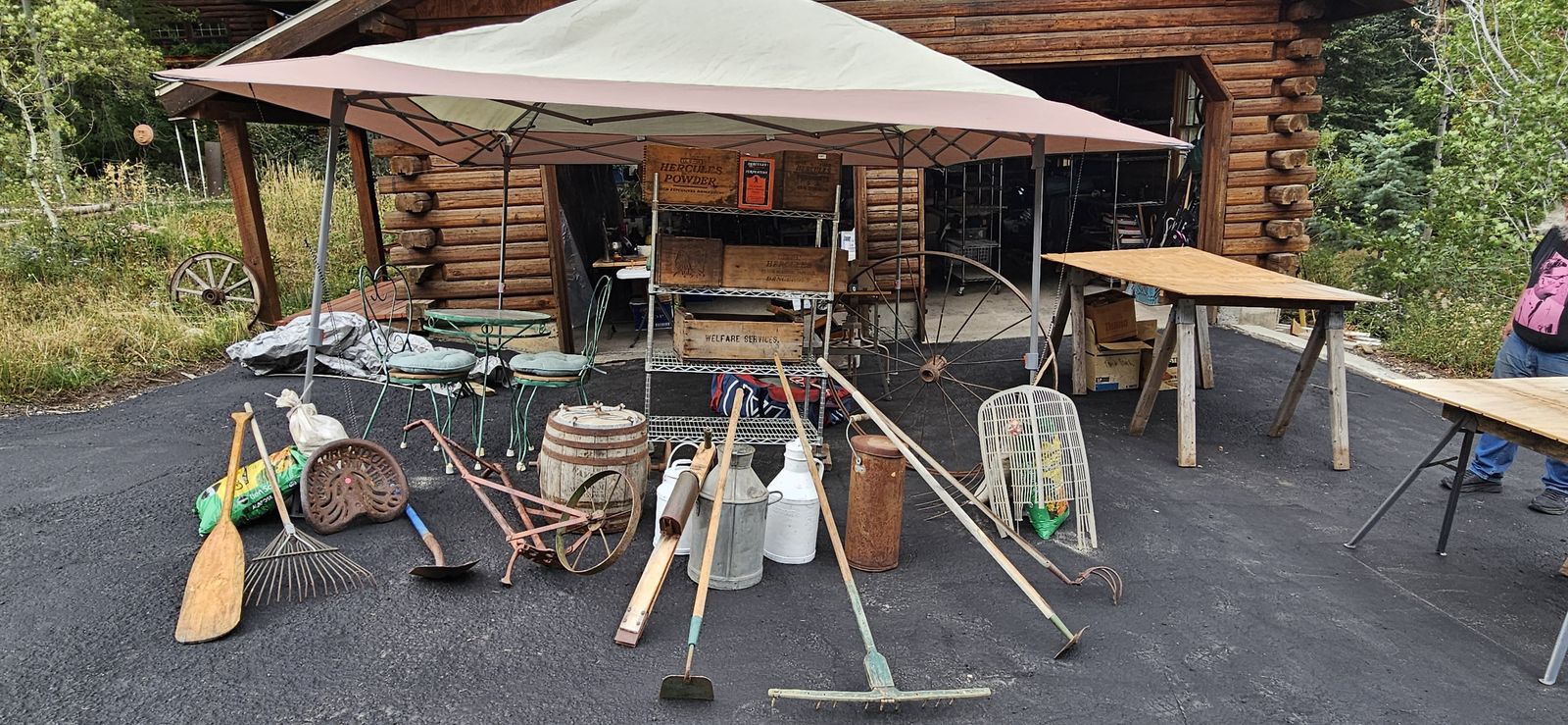 GARAGE SALE-SUMMIT PARK UT