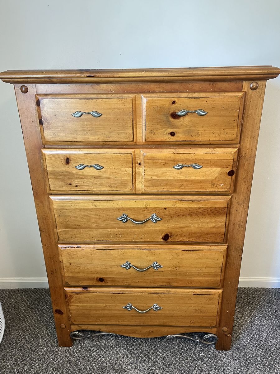 Main image 4
