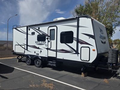 Jayco White Hawk 23MRB Travel Trailer - Tuff-Shell Aluminum Frame, Excellent Condition