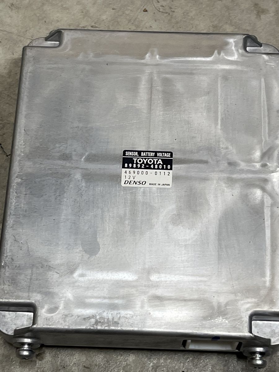 Toyota Highlander Hybrid Battery Voltage Sensor