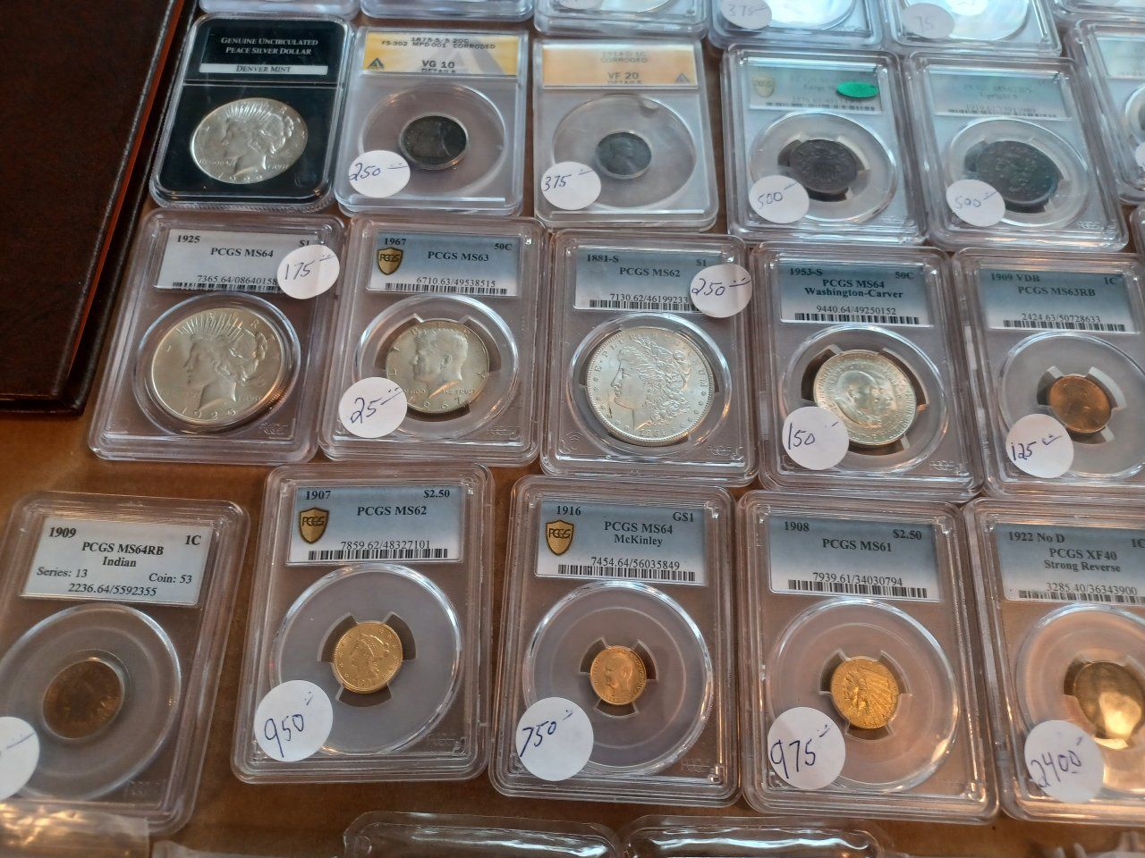 huge yard sale silver and gold coins in video game