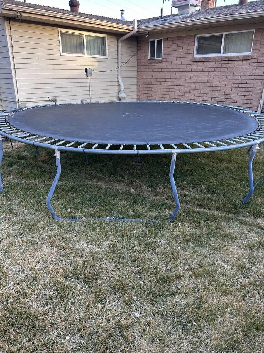Trampoline