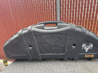 Hoyt Katera Bow Bundle - Complete Archery Setup with Case & Accessories