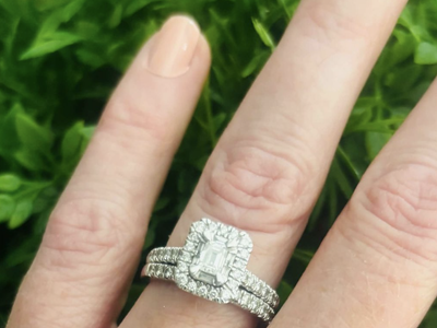 Stunning 0.95 CT. T.W. Baguette Cut Halo Diamond Ring in 14K Gold Wedding Ring Set