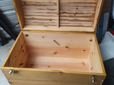wood trunk 32x20x24