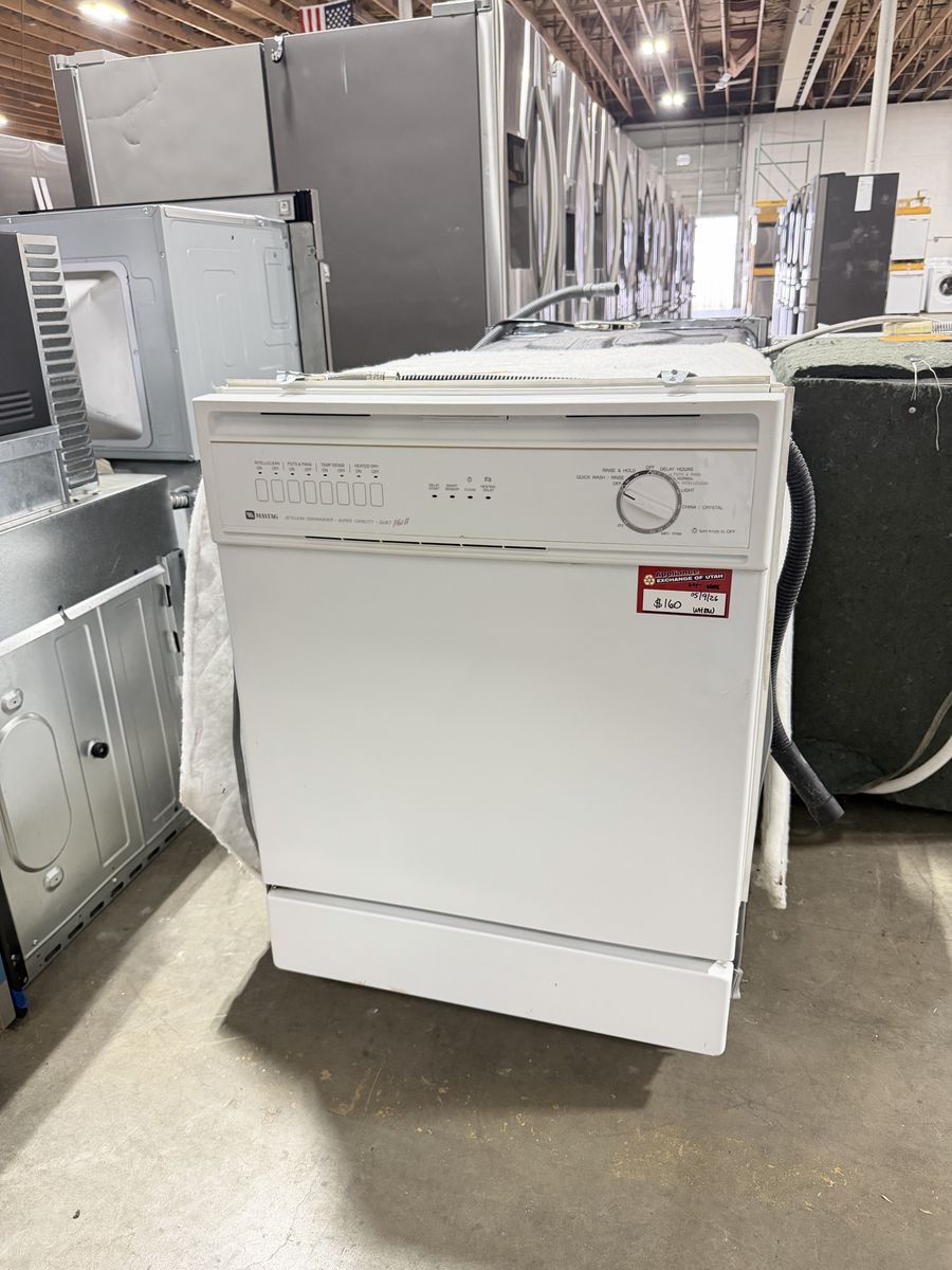 HUGE DEALS NOW! GOOD MAYTAG WHITE DISHWASHER